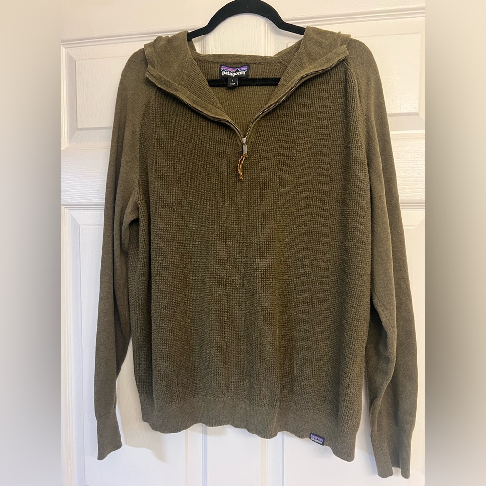 Hooded Patagonia Sweater